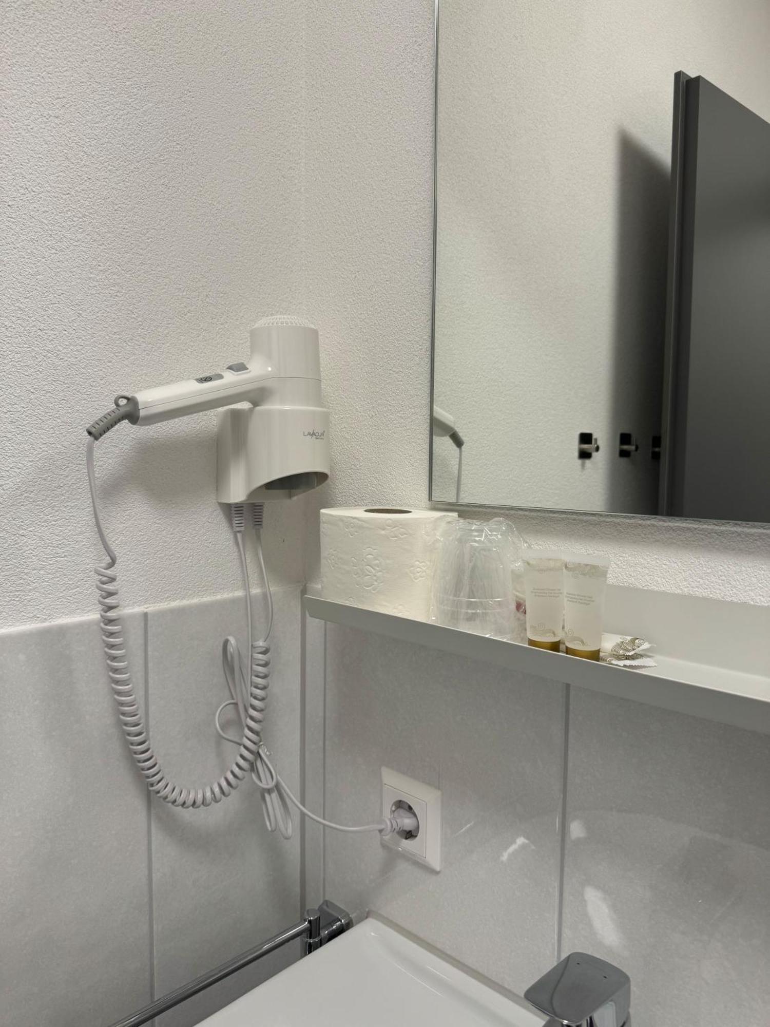 Hotel Lijo, Bei Basel Steinen  Ngoại thất bức ảnh